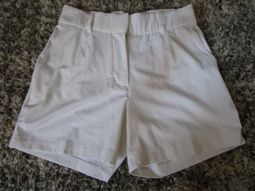 Nike Dri-Fit Victory 5" Golf Shorts White Women's Small DX6087-100